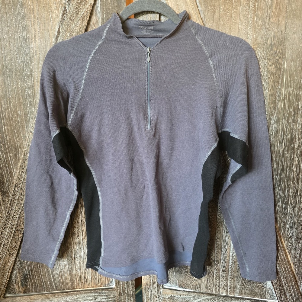Marmot Shirt Women's Size Medium Gray & Black Pullover Long Sleeve 1/4 Zip